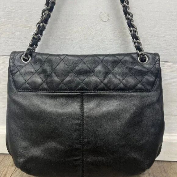 Chanel Lambskin Quilted Large Trianon Messenger Flap black - Picture 7 of 16